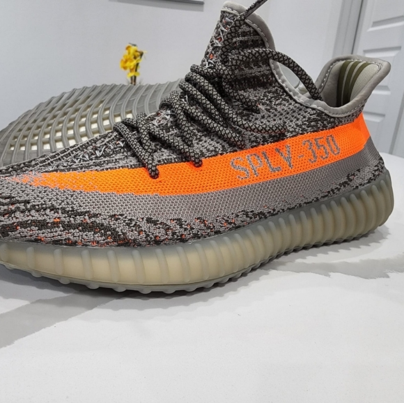 Adidas Yeezy 350 8.5